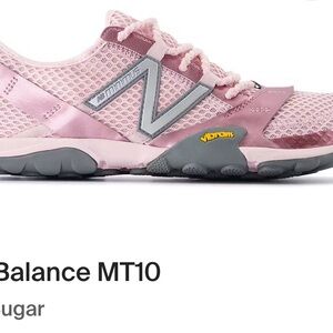 New Balance MT10 Pink and Gray Sneakers